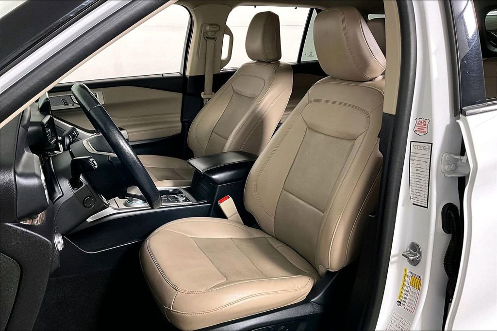 Used 2021 Ford Explorer Limited w/ Equipment Group 301A image 25