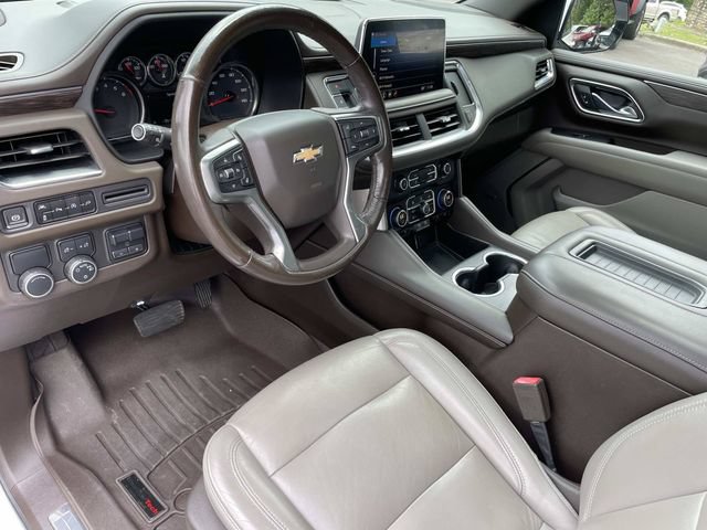 Used 2021 Chevrolet Tahoe LT w/ LT Signature Package RWD image 3