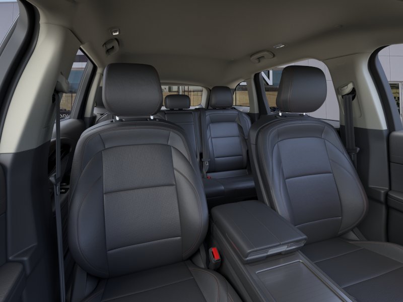 New 2026 Lincoln Nautilus Premier AWD/4WD image 10