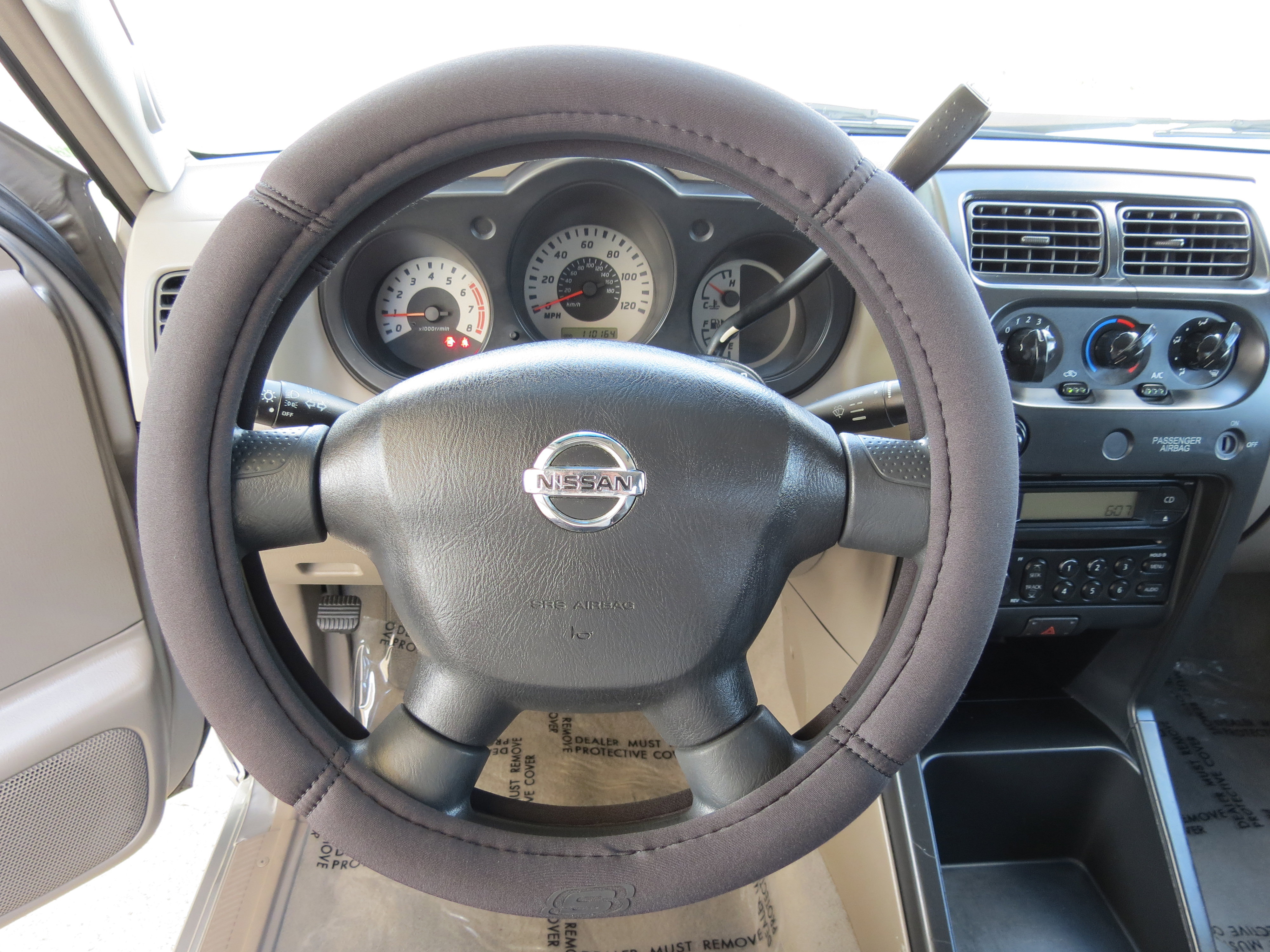 Used 2004 Nissan Frontier XE w/ (VTP) Value Truck Pkg image 11