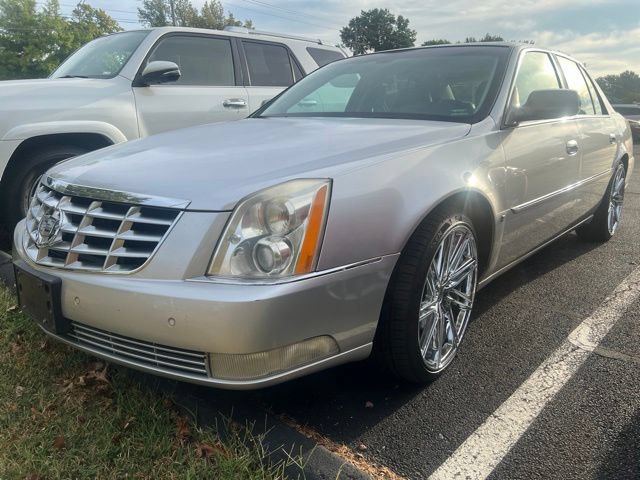 Used 2009 Cadillac DTS w/ Sun And Sound Package
