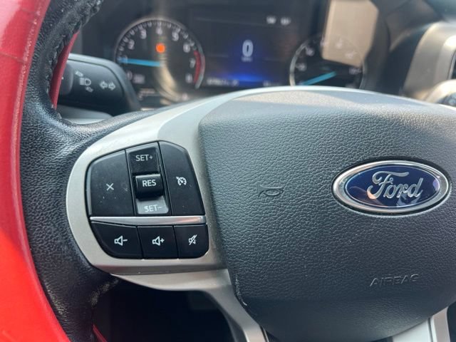 Used 2021 Ford Explorer XLT w/ Equipment Group 202A AWD/4WD image 25