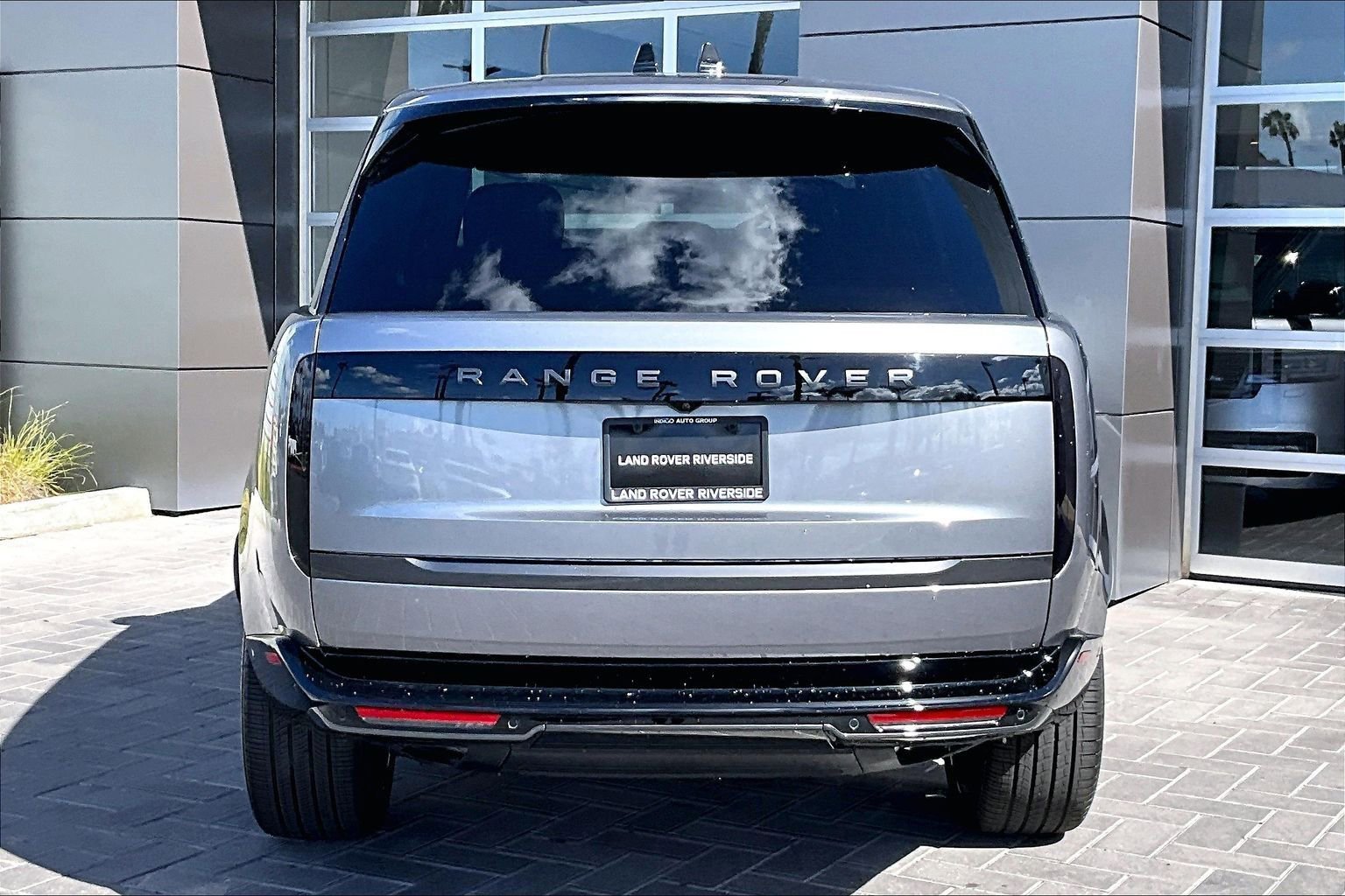 New 2026 Land Rover Range Rover SE image 4
