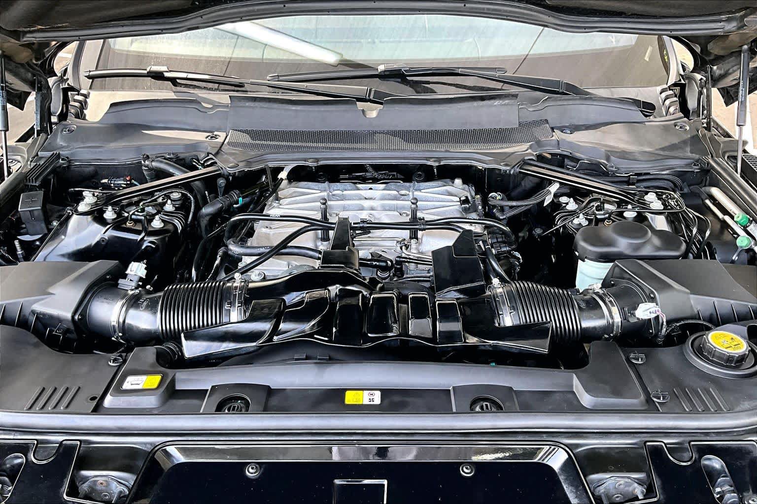 Used 2019 Land Rover Range Rover Sport Supercharged AWD/4WD image 32