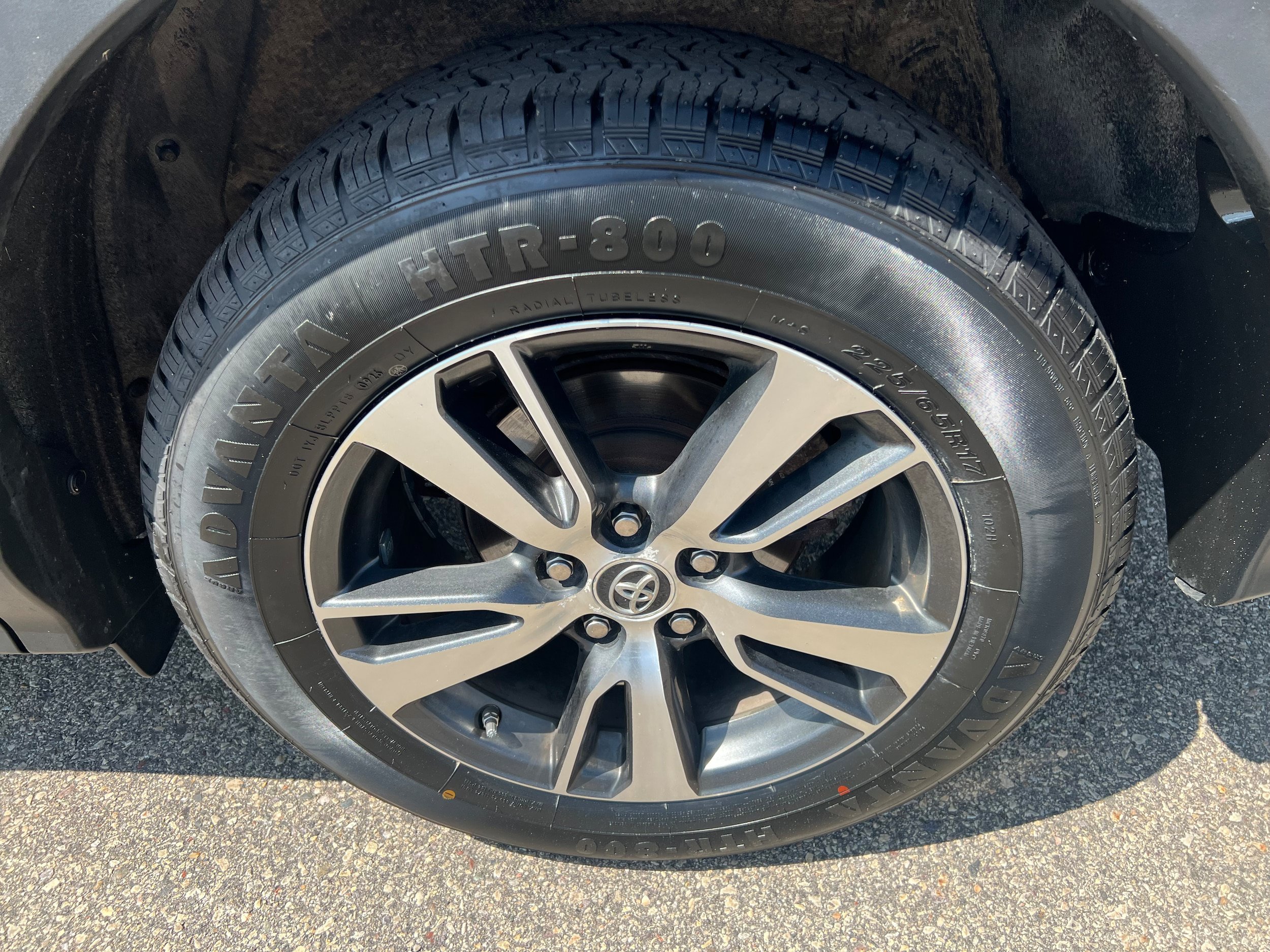 Used 2017 Toyota RAV4 XLE w/ All Weather Liner Package AWD/4WD image 9