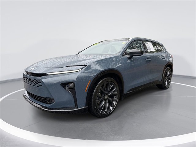 Used 2025 Toyota Crown Signia Limited w/ Advanced Technology Package image 1