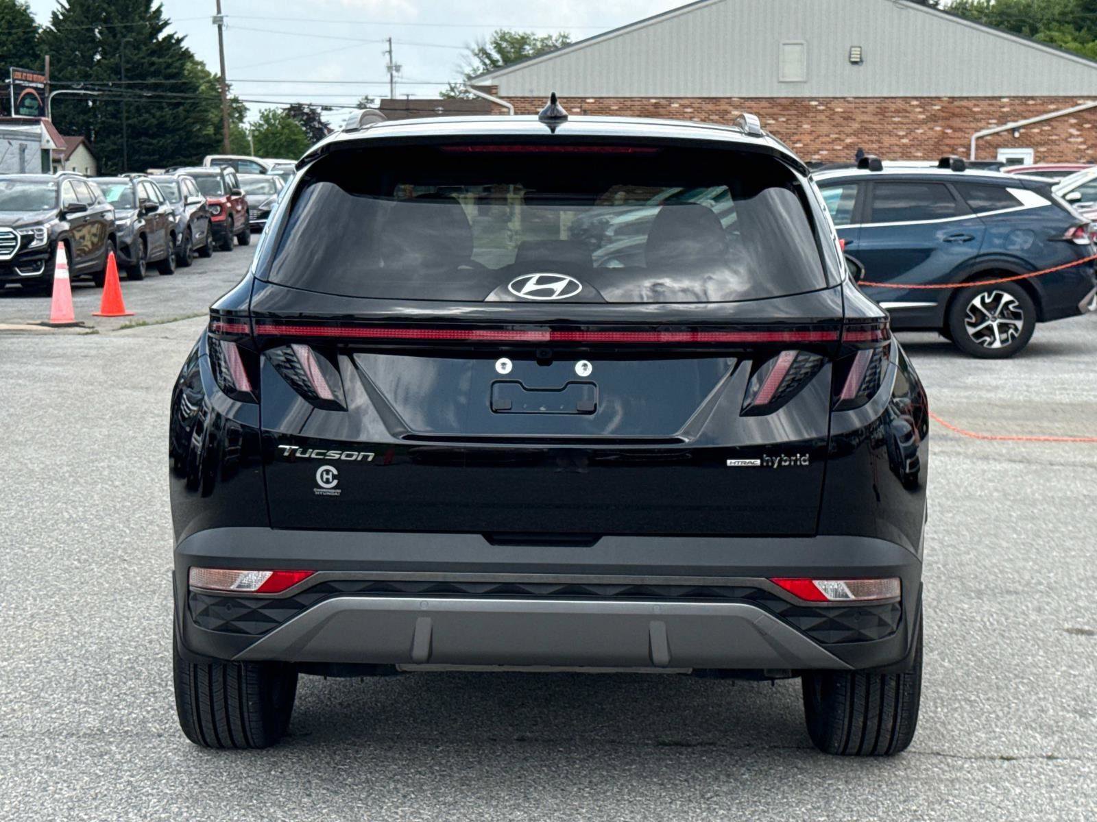 Used 2024 Hyundai Tucson Limited image 25