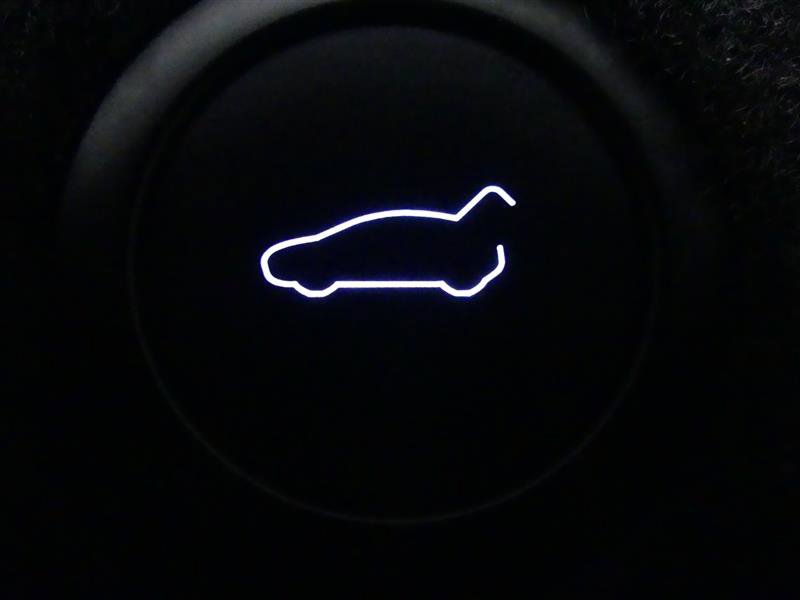 Used 2025 Tesla Model X image 25