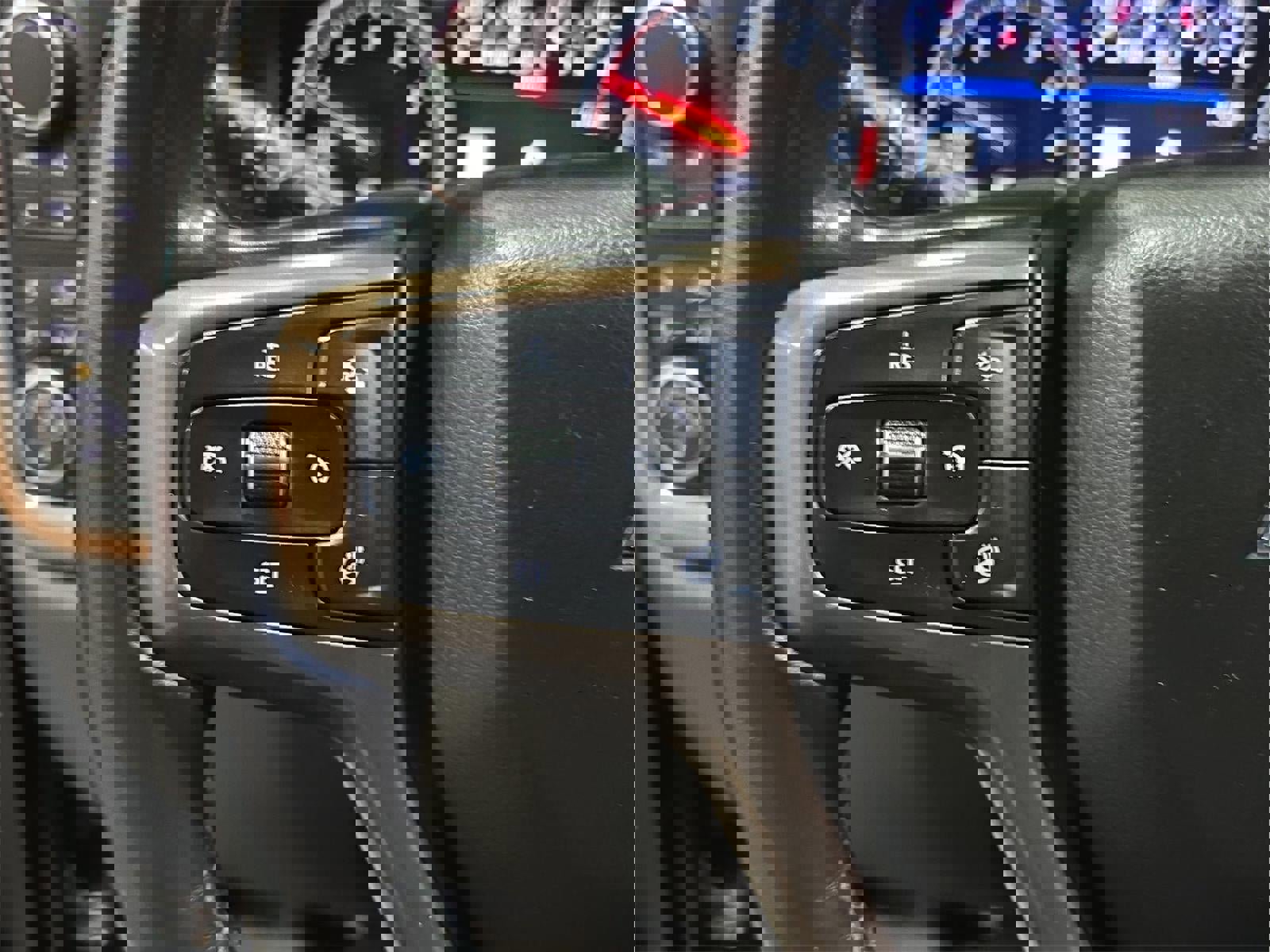 Used 2019 Chevrolet Silverado 1500 High Country w/ Technology Package image 12