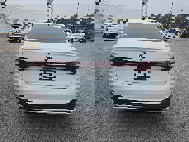 New 2025 Volkswagen Jetta Sport image 4