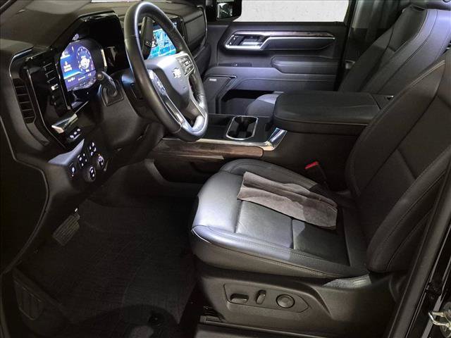 Certified 2025 Chevrolet Silverado 2500 LTZ w/ LTZ Premium Package AWD/4WD image 13