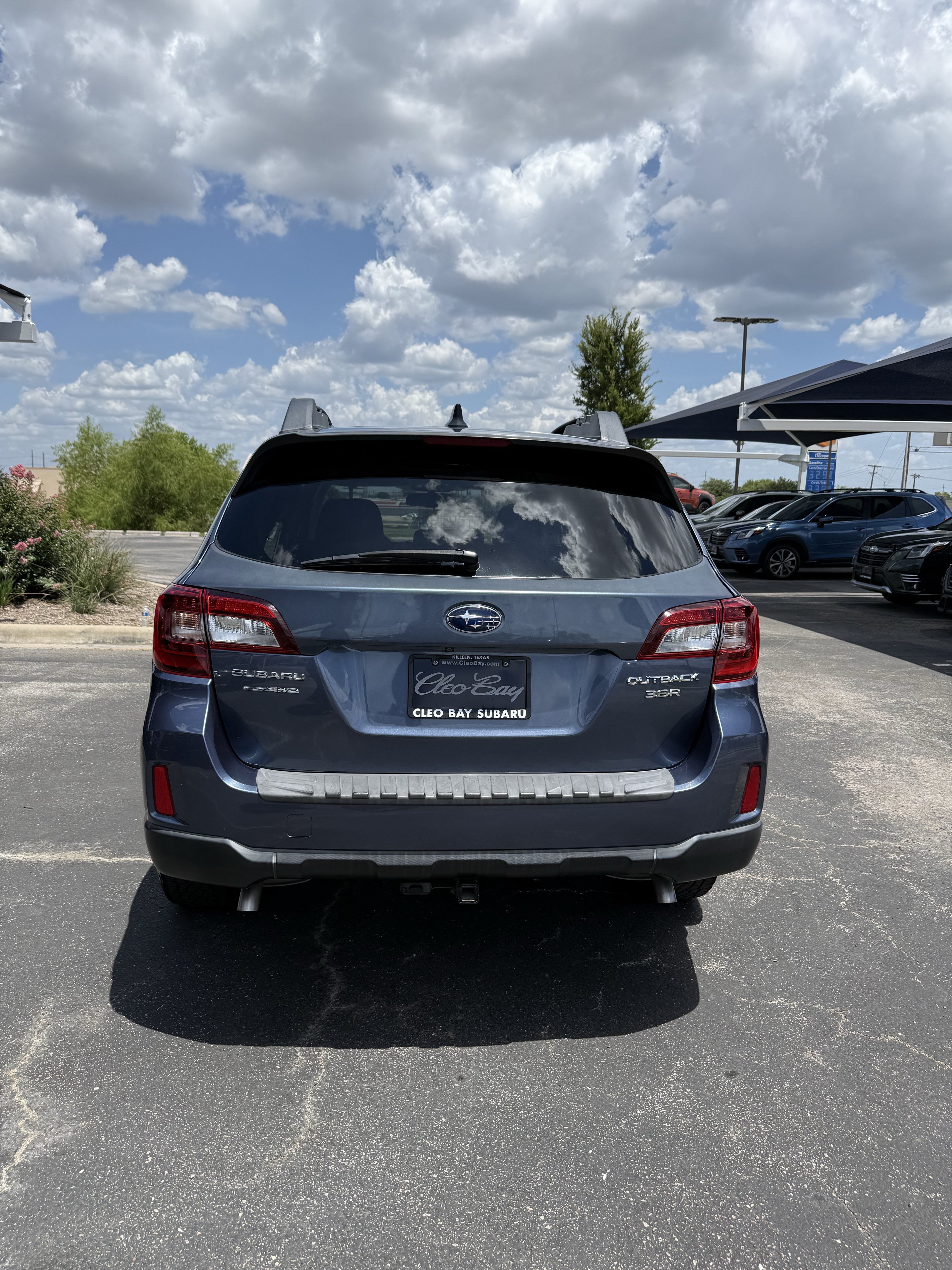 Used 2016 Subaru Outback 3.6R Limited AWD/4WD image 6