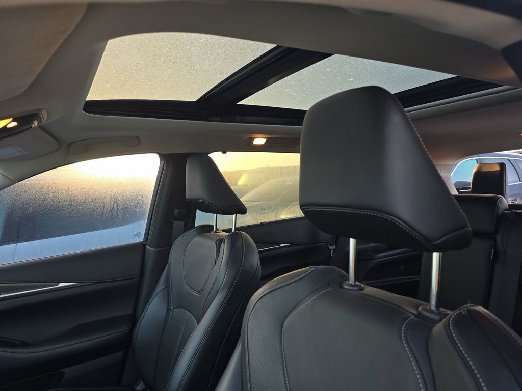 Used 2023 INFINITI QX60 Luxe w/ Performance Audio Package image 17