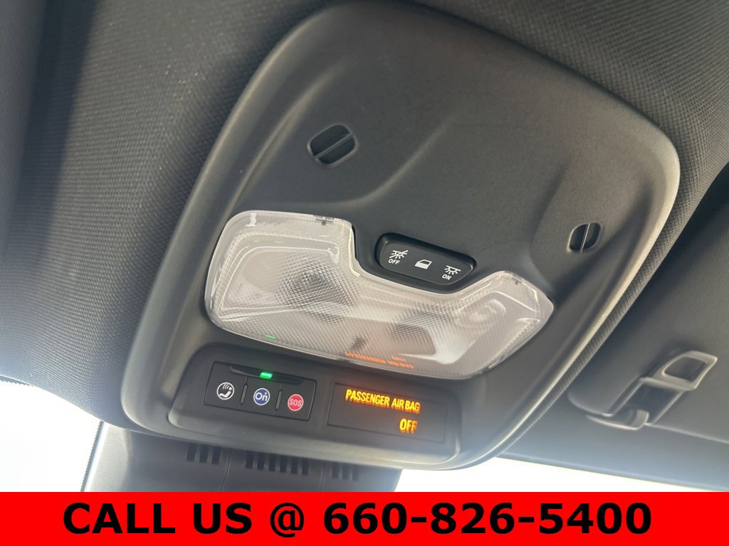 Used 2024 Chevrolet Colorado Trail Boss w/ Technology Package image 17