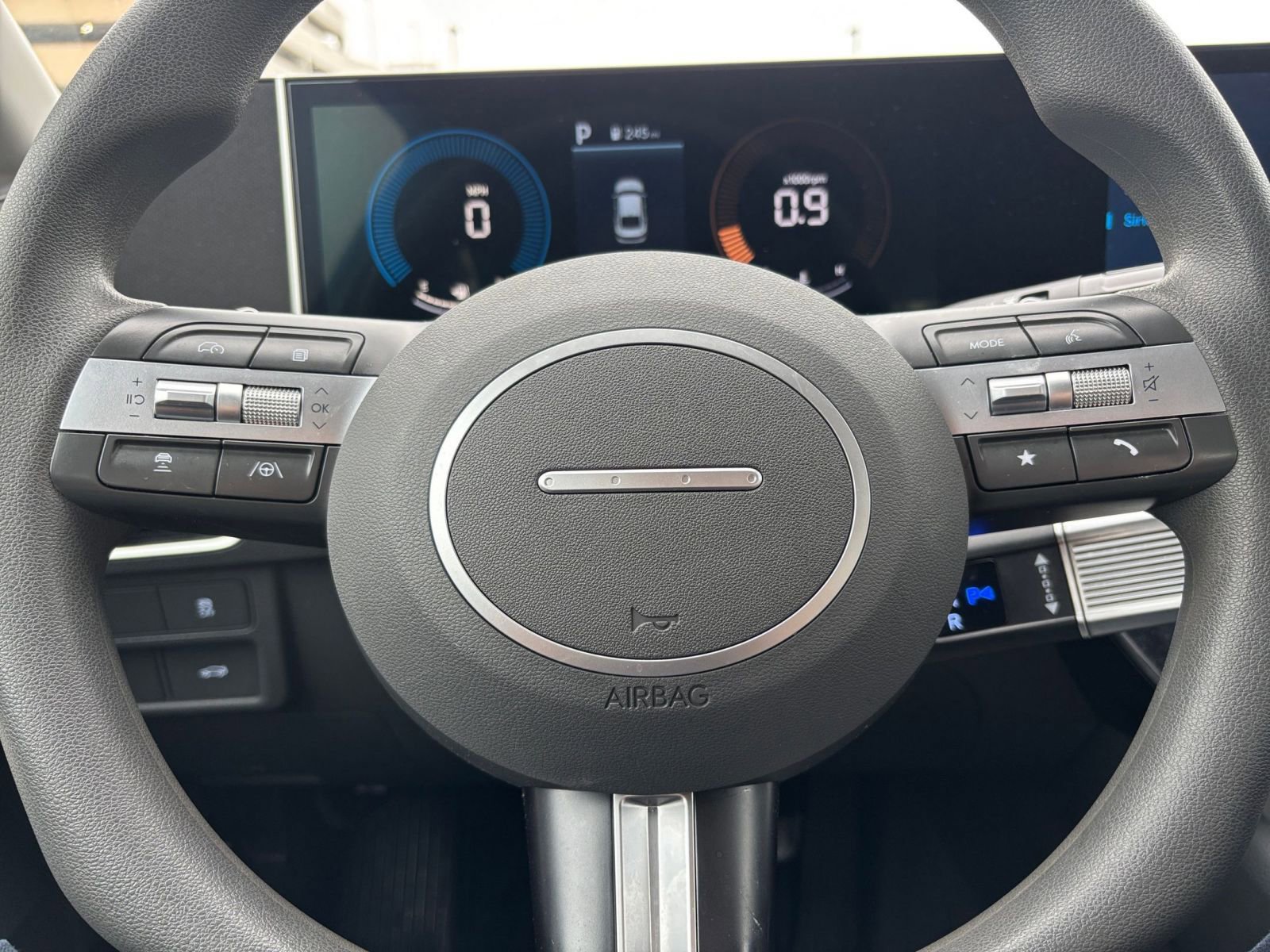 Used 2025 Hyundai Sonata SEL FWD image 28
