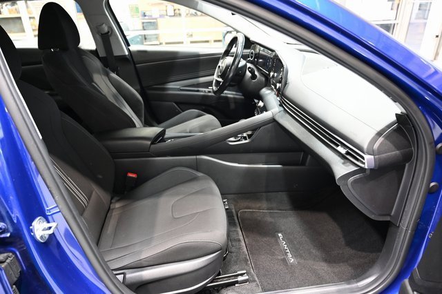 Used 2022 Hyundai Elantra SEL w/ Convenience Package image 10