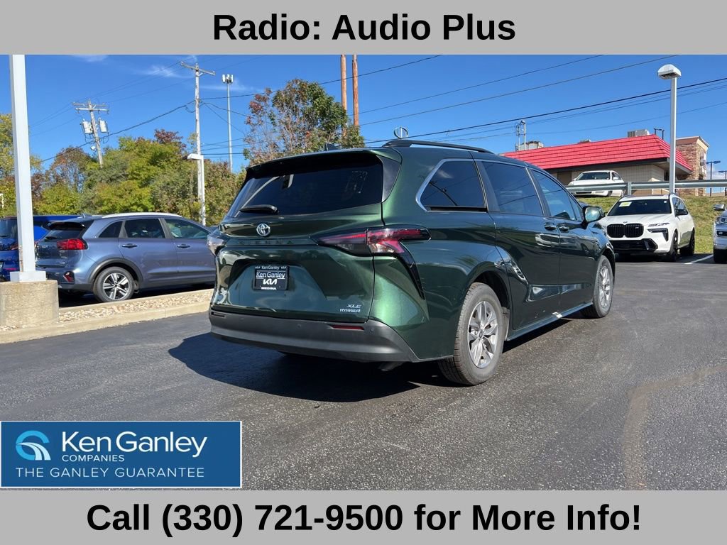 Used 2023 Toyota Sienna XLE image 8