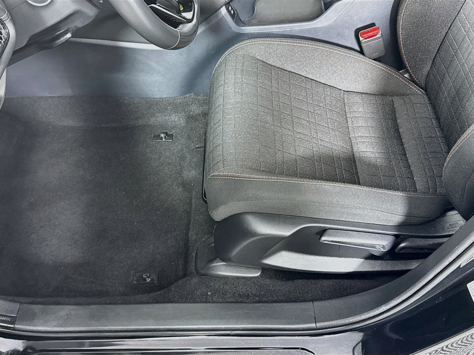 Used 2025 Honda HR-V Sport image 18