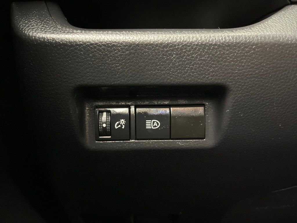 Certified 2024 Toyota RAV4 XLE image 28