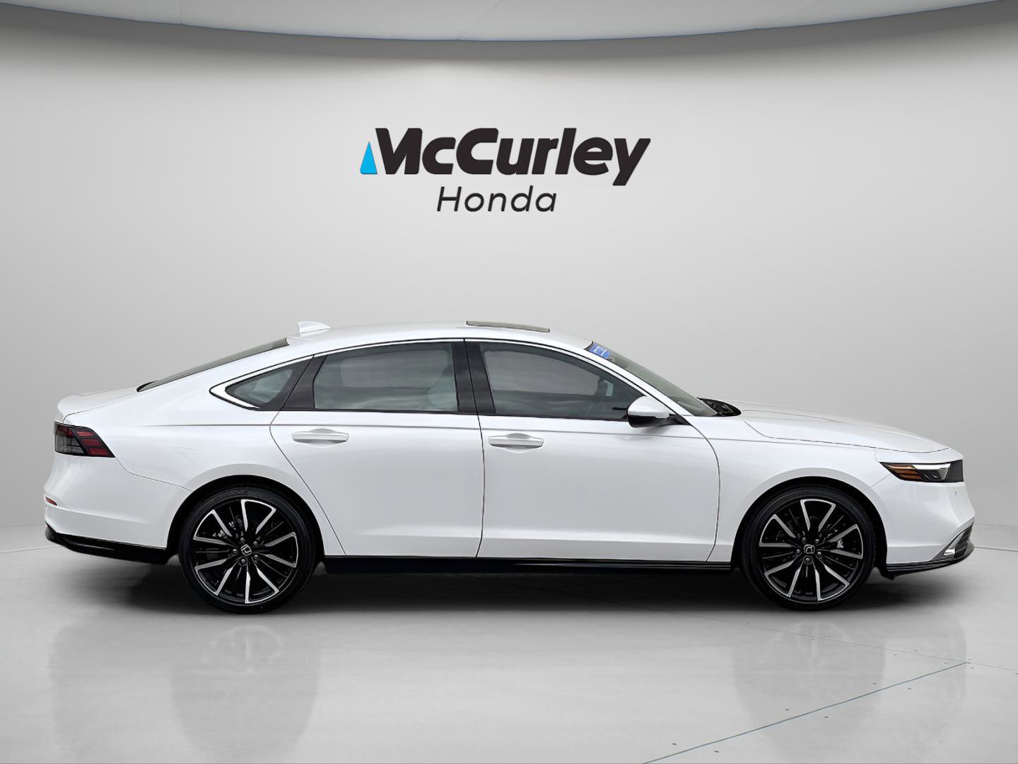 Certified 2025 Honda Accord Touring image 2