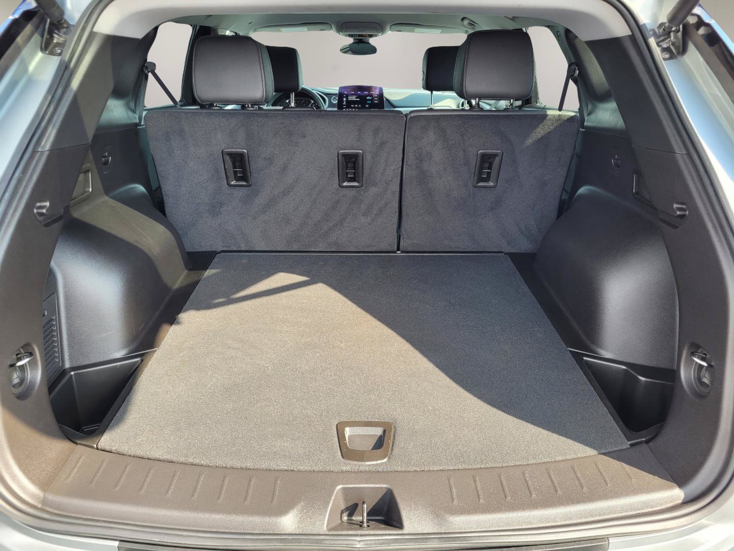 Used 2023 Chevrolet Blazer LT FWD image 27