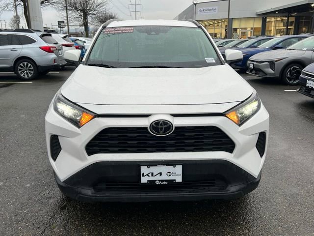 Used 2021 Toyota RAV4 LE image 4