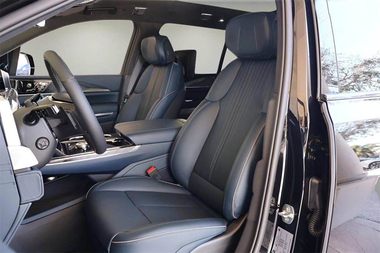 New 2025 Cadillac Escalade IQ Luxury 2 w/ LPO, Radiant Package image 12