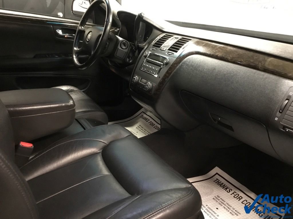 Used 2011 Cadillac DTS Limousine FWD image 34
