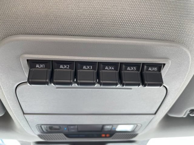 New 2026 Ford F550 4x4 Regular Cab Super Duty image 34