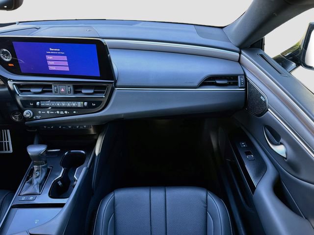Used 2024 Lexus ES 300h F Sport w/ Accessory Package (Z2) FWD image 18