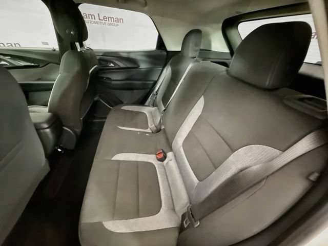 Used 2022 Chevrolet TrailBlazer LT w/ LPO, Blackout Package FWD image 23