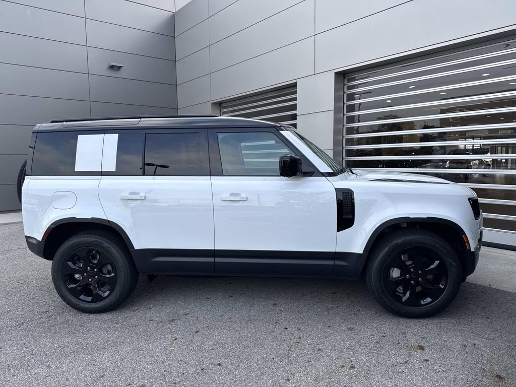 New 2026 Land Rover Defender 110 S AWD/4WD image 8