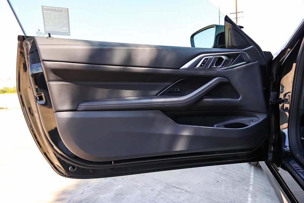 Certified 2025 BMW M440i Convertible w/ Shadowloine Package RWD image 30