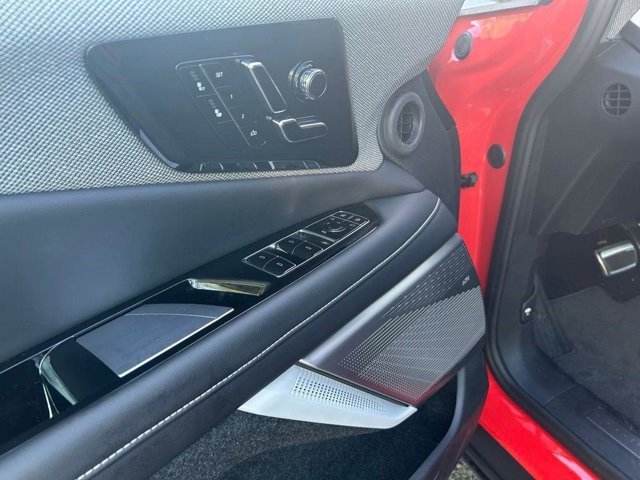 Certified 2025 Cadillac Optiq Sport 1 image 12