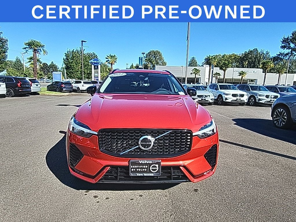 Certified 2023 Volvo XC60 B5 Plus w/ Protection Package Premier AWD/4WD image 7