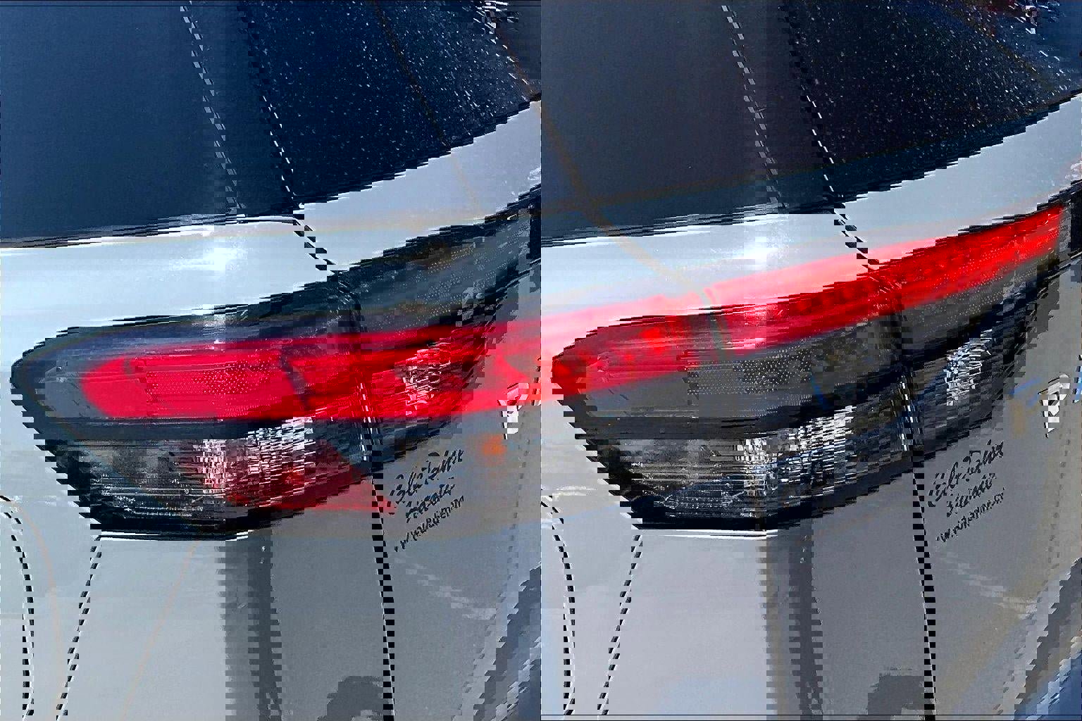 Used 2024 Nissan Pathfinder Platinum image 23