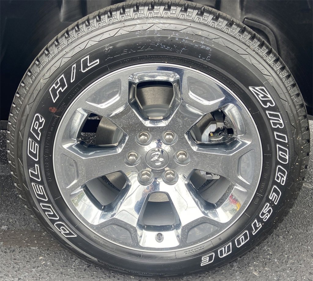 New 2026 RAM 1500 4x4 Crew Cab image 10