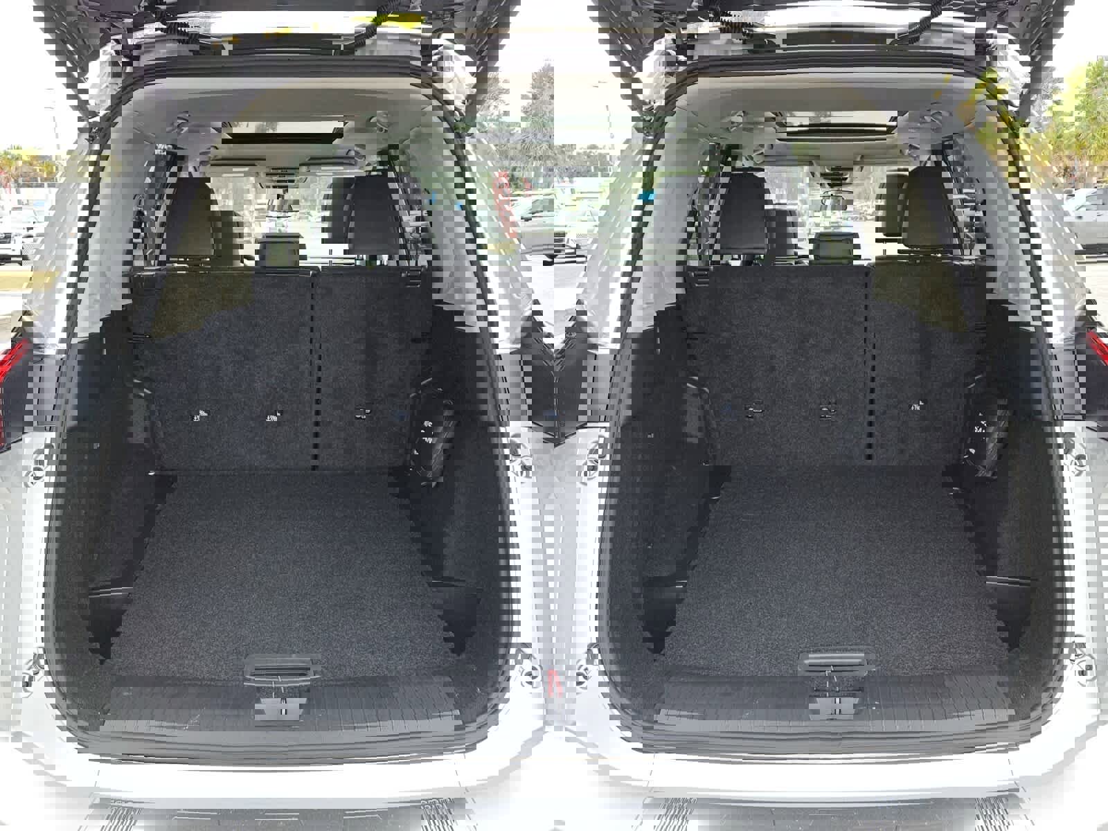 Used 2024 Nissan Rogue SV w/ SV Premium Package image 6