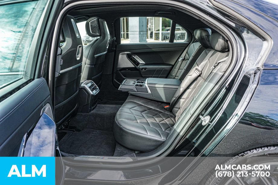 Used 2024 BMW 740i xDrive AWD/4WD image 20