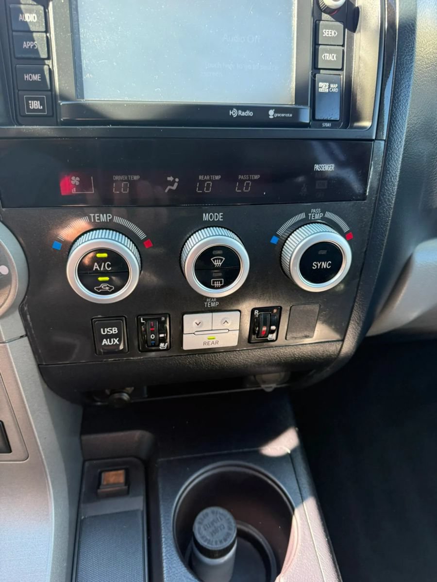 Used 2014 Toyota Sequoia Platinum AWD/4WD image 21