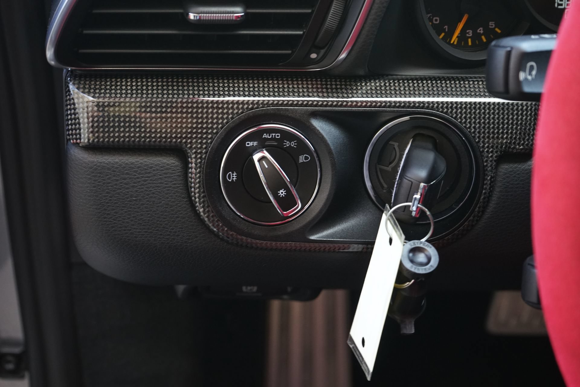 Used 2018 Porsche 911 GT2 RS RWD image 33
