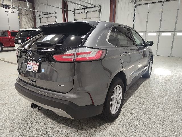 Used 2023 Ford Edge SEL w/ Convenience Package AWD/4WD image 4