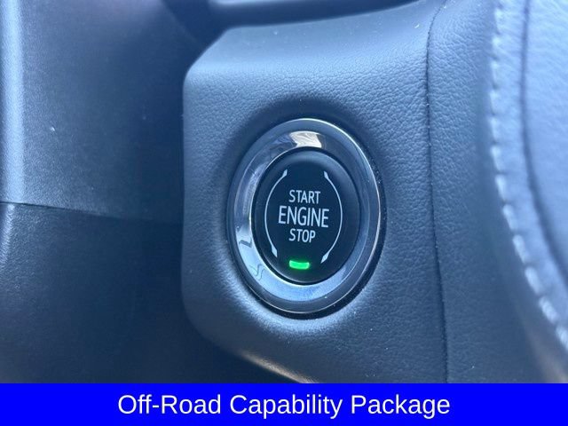Used 2023 Chevrolet Tahoe Z71 w/ Z71 Off-Road Package AWD/4WD image 22
