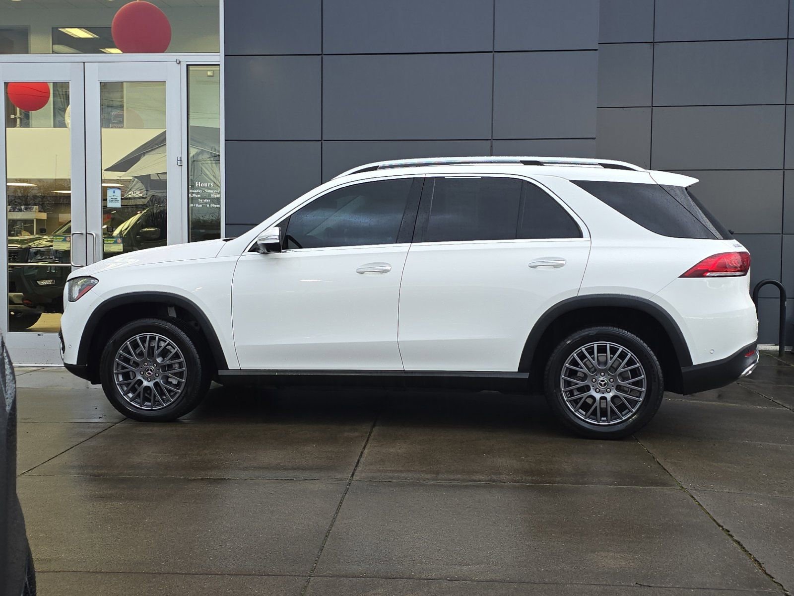 Used 2021 Mercedes-Benz GLE 350 4MATIC image 6