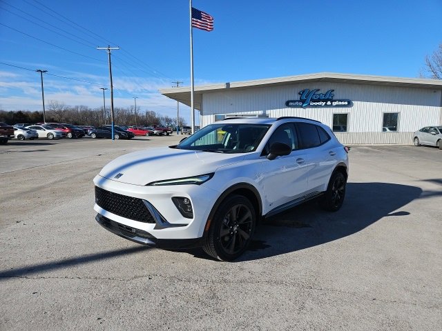 New 2025 Buick Envision Sport Touring image 2