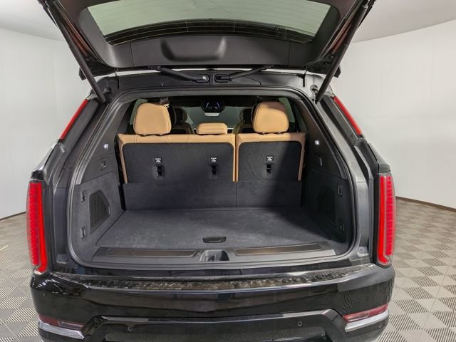New 2025 Cadillac Escalade IQ Luxury 2 AWD/4WD image 13