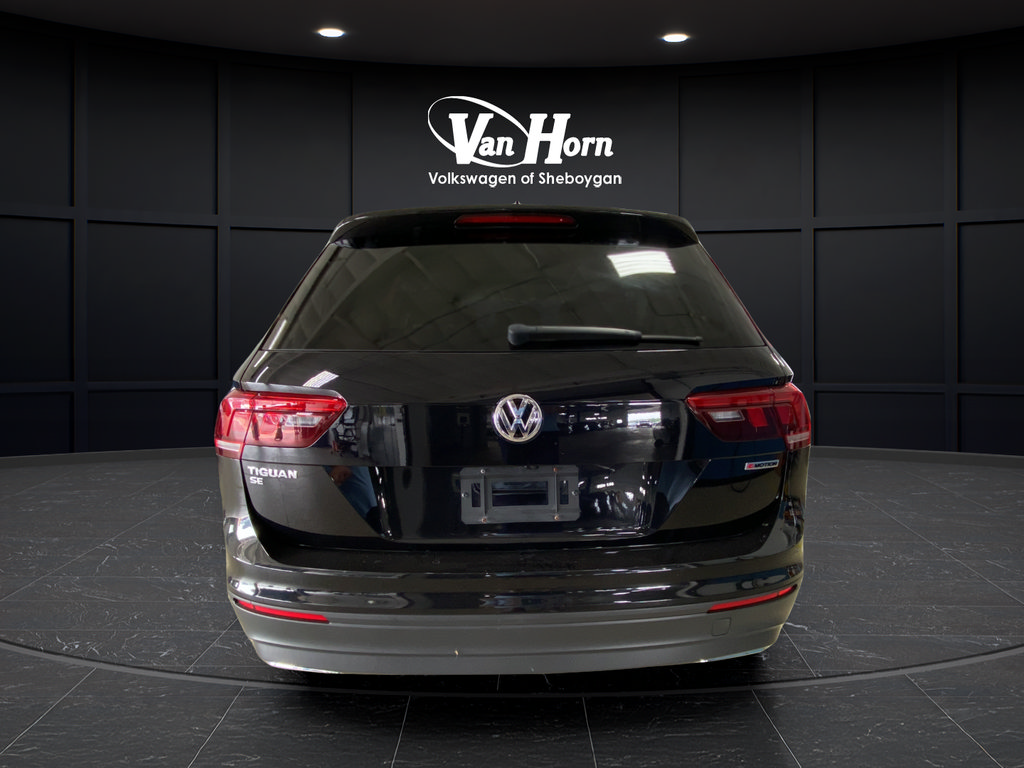 Used 2019 Volkswagen Tiguan SE w/ Panoramic Sunroof Package AWD/4WD image 6