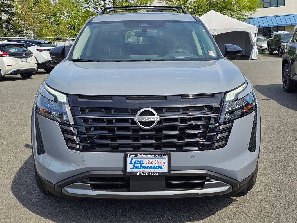 New 2026 Nissan Pathfinder Platinum AWD/4WD image 8