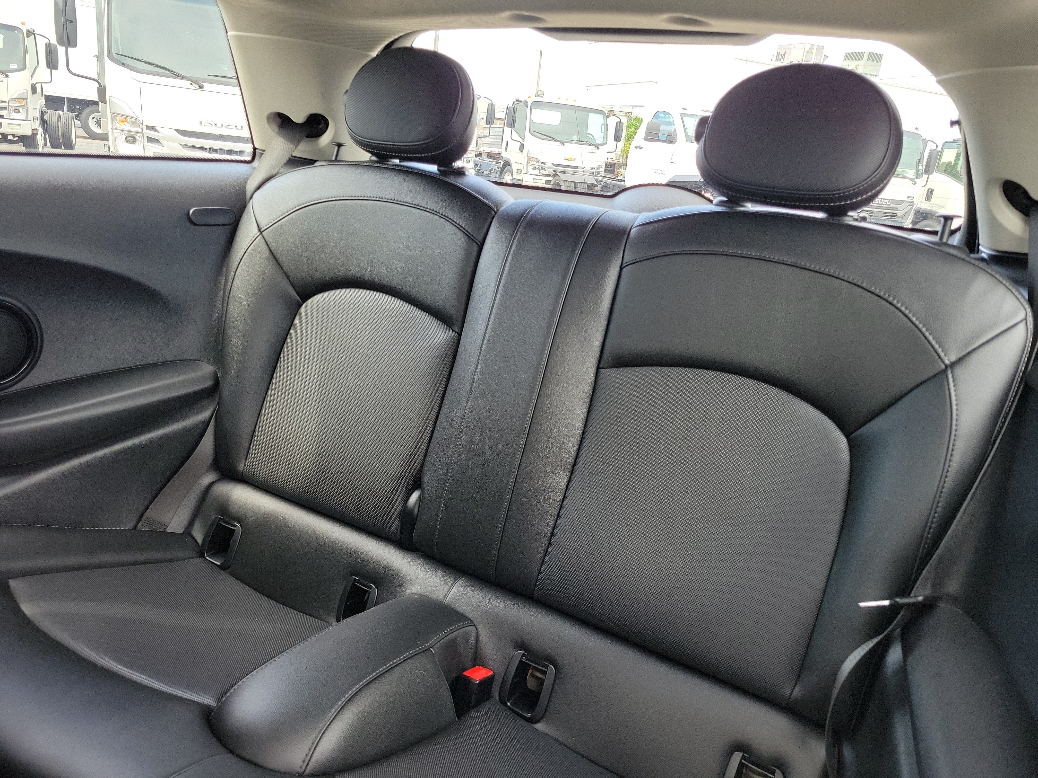 Used 2019 MINI Cooper S w/ Signature Upholstery Package FWD image 13