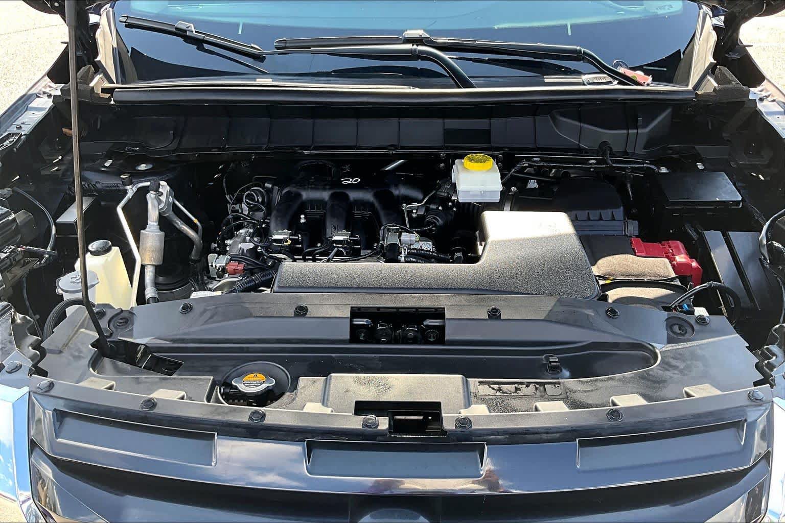 Used 2024 Nissan Pathfinder SV FWD image 32